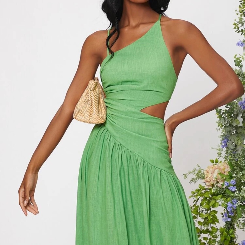 Criss Cross Lace Up Backless Cut Out Ruched Ruffle Hem Dress - Picture 3 of 4